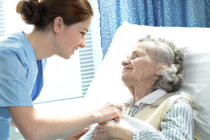 Сиделки по уходу за лежачим больным Подбор сиделки по уходу за лежачим больным